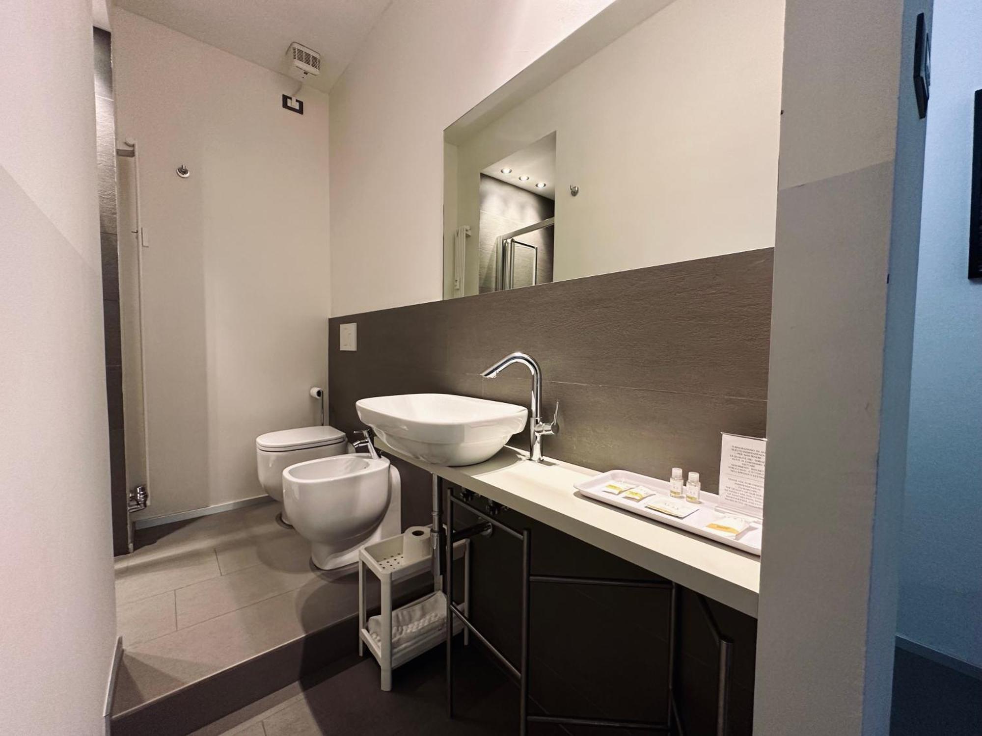 Bed and Breakfast Indipendenza 24 Bologna Exterior foto
